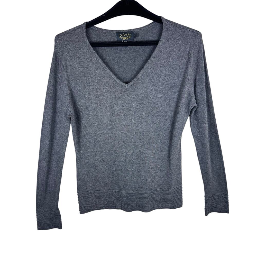 Icelandic Design Gray V-Neck Tight Knit Lightweight Viscose Nylon Sweater Size L